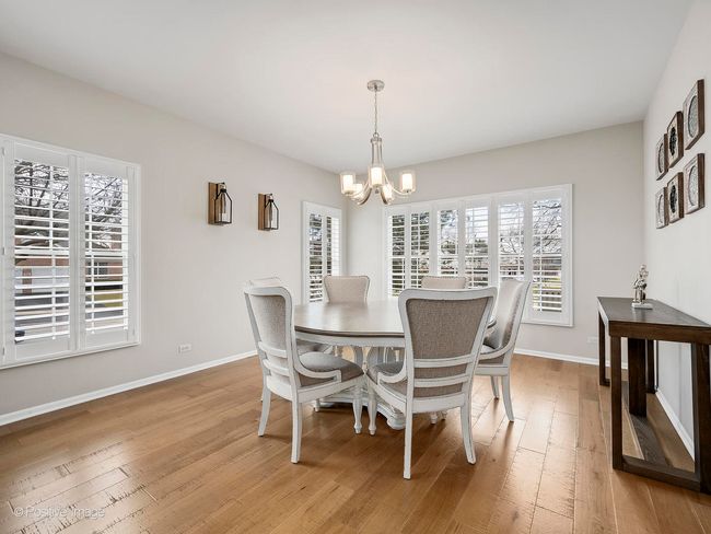 308 Roscommon Ct, Townhouse with 2 bedrooms, 3 bathrooms and 2 parking in Glen Ellyn IL | Image 6