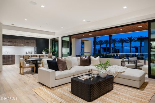 2002-6587 N Palmeraie Boulevard, Paradise Valley, AZ, 85253 | Card Image