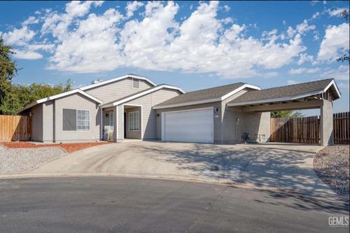 6513 Derby Dr, Bakersfield, CA, 93306-7090 | Card Image