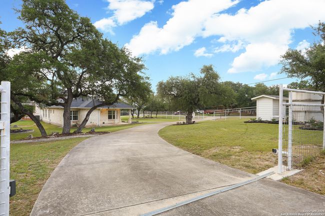 1411 Driftwood Rdg, House other with 6 bedrooms, 3 bathrooms and null parking in Spring Branch TX | Image 12