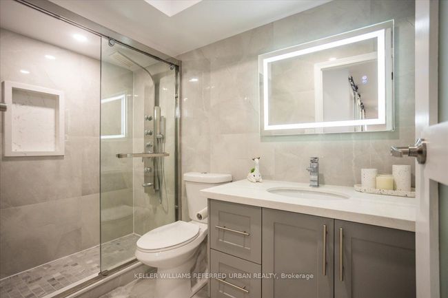 462 Reeves Way Blvd, House other with 4 bedrooms, 4 bathrooms and 3 parking in Stouffville ON | Image 23