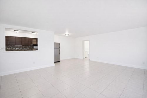 apt-14-16851 Ne 21st Ave, North Miami Beach, FL, 33162-3355 | Card Image