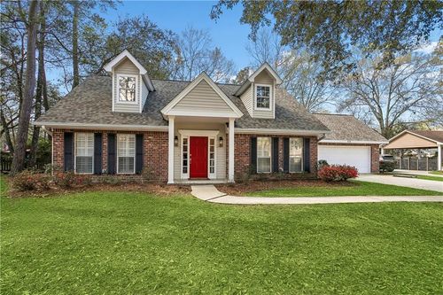 712 Edinburgh Ct, Mandeville, LA, 70448-7025 | Card Image