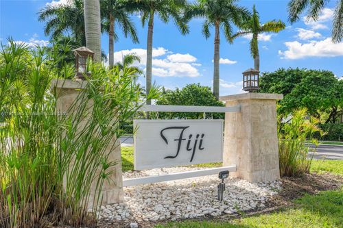 21-230 Se 29th Ave, Homestead, FL, 33033-7303 | Card Image