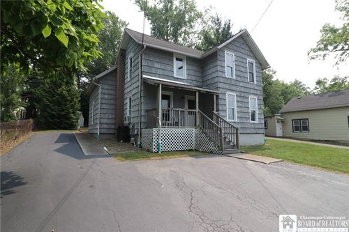12 Henry St, Silver Creek, NY, 14136-1611 | Card Image