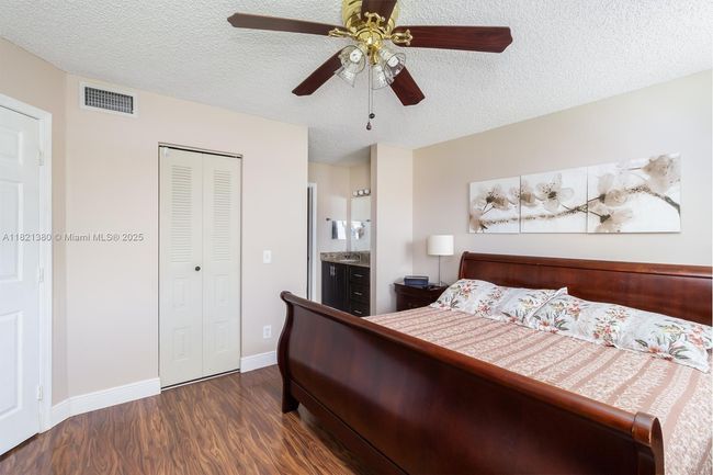 APT-303 - 10369 Nw 24 Th Pl, Condo with 2 bedrooms, 2 bathrooms and null parking in Sunrise FL | Image 9
