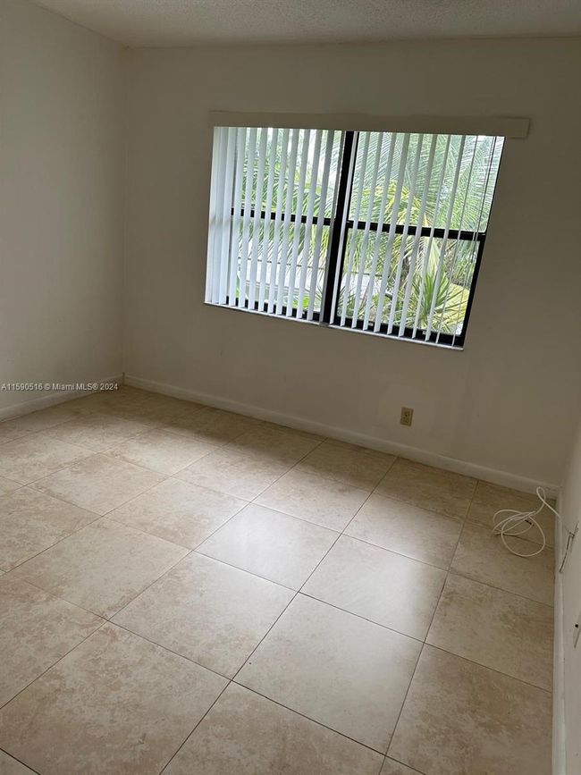 A3 - 2225 Monroe St, Condo with 2 bedrooms, 2 bathrooms and null parking in Hollywood FL | Image 9