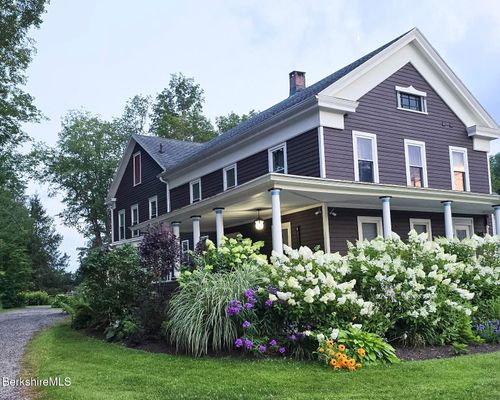 396 Maple St, Hinsdale, MA, 01235-9353 | Card Image