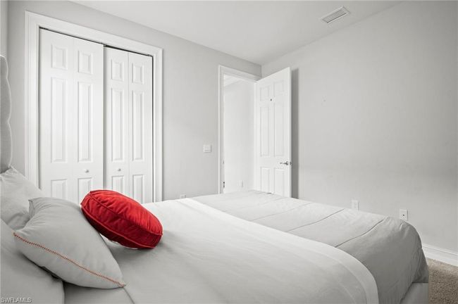 28041 Captiva Shell Loop, House other with 3 bedrooms, 4 bathrooms and 3 parking in BONITA SPRINGS FL | Image 17
