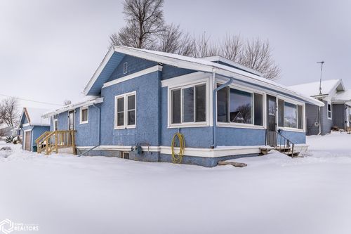 202 N 16th St, Marshalltown, IA, 50158-5430 | Card Image