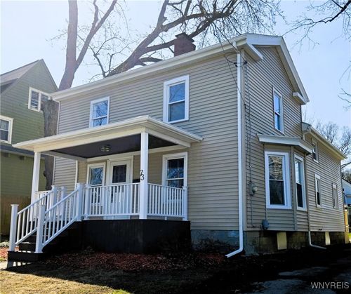 73 W Main St, Le Roy, NY, 14482-1315 | Card Image