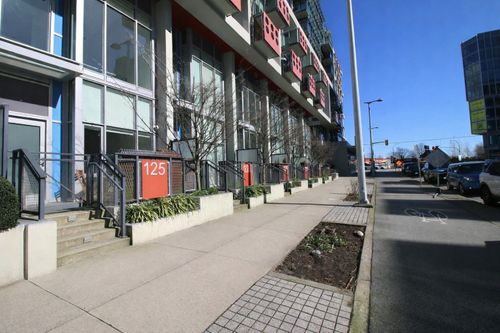 125 E 1st Ave, Vancouver, BC, V6A0E8 | Card Image