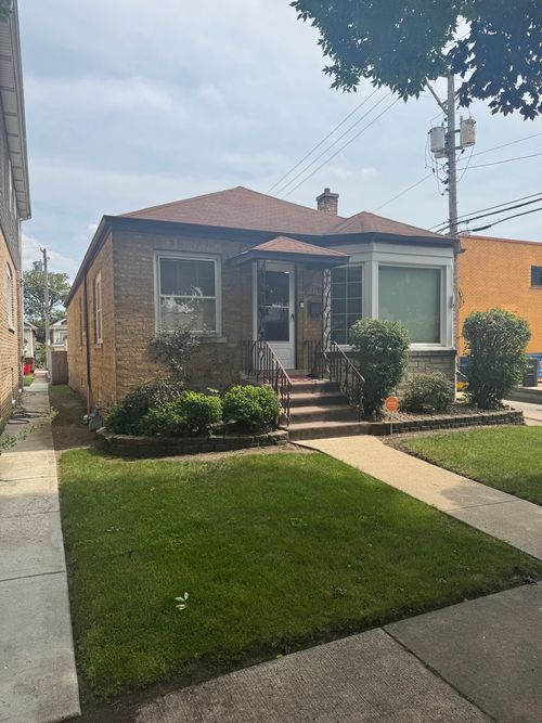 2527 Keystone Ave, North Riverside, IL, 60546-1529 | Card Image