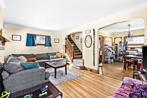 15 Snelling Ave, Duluth, MN, 55812-1159 | Card Image