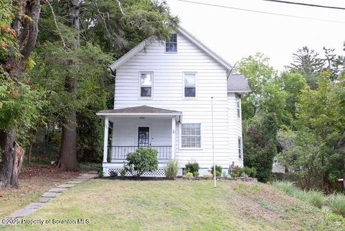 220 Clark Ave, Clarks Summit, PA, 18411-1012 | Card Image