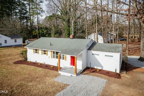 802 Roanoke Ave, Henderson, NC, 27536-3047 | Card Image