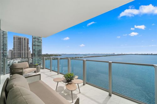 1902-2900 Ne 7th Ave, Miami, FL, 33137-4392 | Card Image