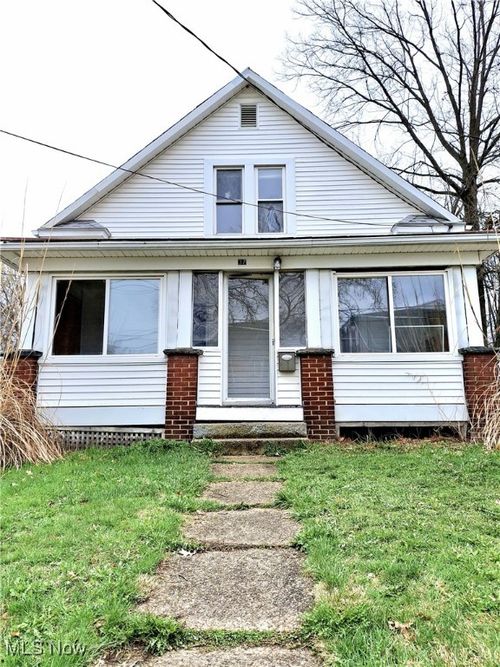 37 S 1st St, Rittman, OH, 44270-1420 | Card Image