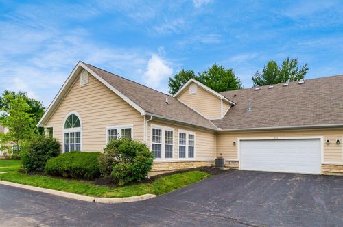 322 Cover Pl, Columbus, OH, 43235-6452 | Card Image