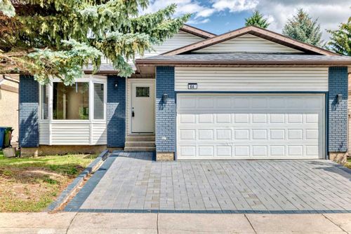 64 Woodstock Rd Sw, Calgary, AB, T2W5W2 | Card Image