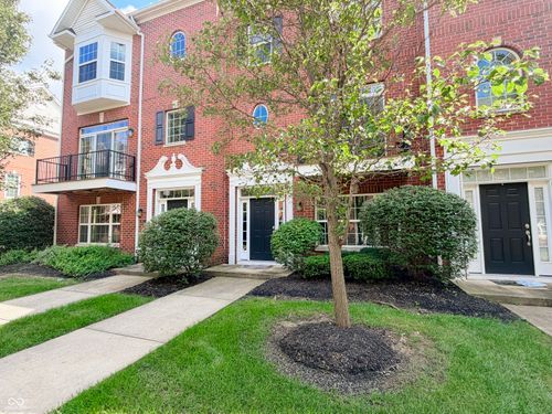 4-11910 Riley Dr, Zionsville, IN, 46077-7222 | Card Image