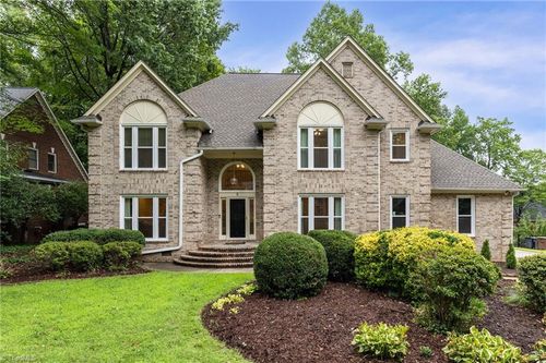 8 Elm Grove Way, Greensboro, NC, 27405-3634 | Card Image