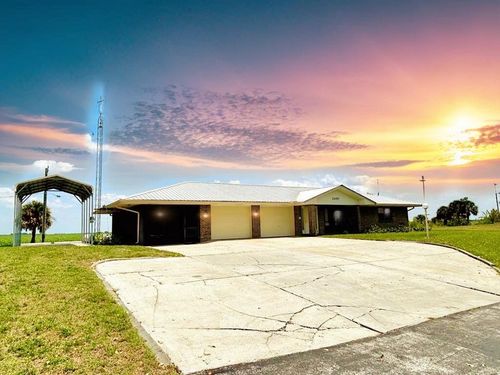 2657 River Rd, Moore Haven, FL, 33471-6433 | Card Image