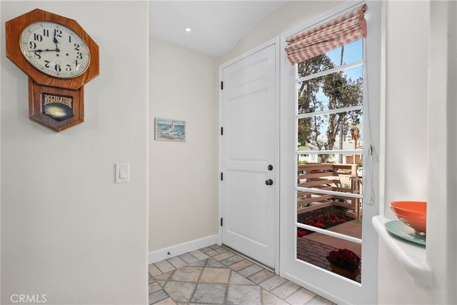1 - 510 Catalina Ct, Condo with 3 bedrooms, 3 bathrooms and 2 parking in Manhattan Beach CA | Image 5