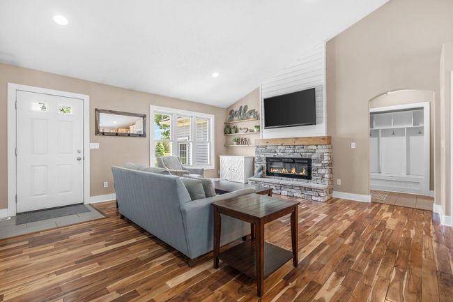 9-web-or-mls-A7405265 | Image 8