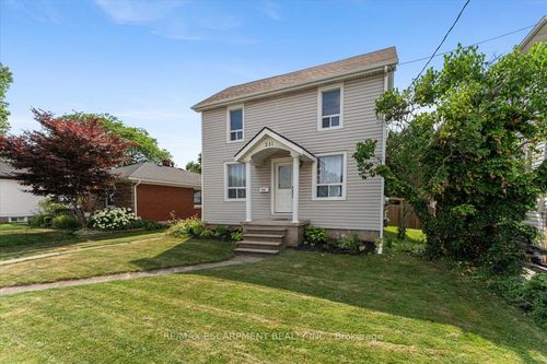 231 Vine St, Saint Catharines, ON, L2M4S9 | Card Image