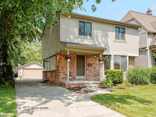 21333 Erben St, Saint Clair Shores, MI, 48081-3121 | Card Image