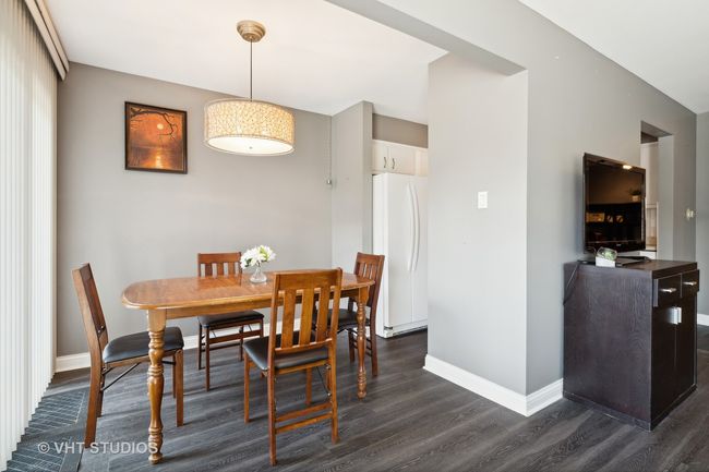 APT-105 - 625 W Huntington Commons Rd, Condo with 1 bedrooms, 1 bathrooms and 1 parking in Mount Prospect IL | Image 12