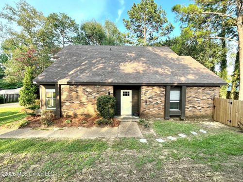 5 Dove Way Cir, Clinton, MS, 39056-3518 | Card Image