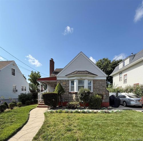146 Elm Street, Hempstead, NY, 11580 | Card Image
