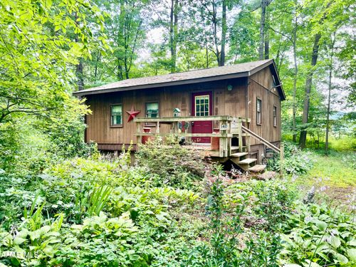 140 Dogwood Ln, Crystal Spring, PA, 15536 | Card Image