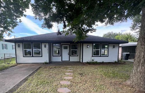 3022 South Dr, Groves, TX, 77619-4417 | Card Image