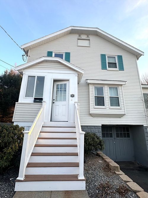 141 Alexander Ave, Medford, MA, 02155-6211 | Card Image