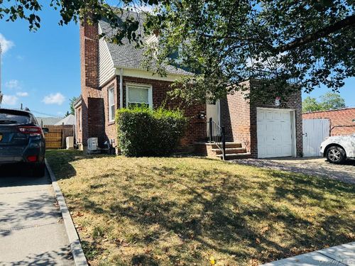 8012 188th St, Hollis, NY, 11423-1029 | Card Image