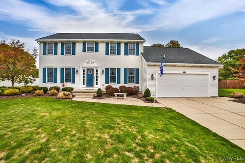 7373 Balla Dr, North Tonawanda, NY, 14120-1470 | Card Image
