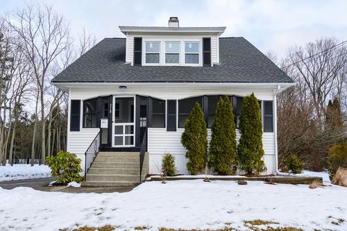 218 Holden St, Worcester, MA, 01606-2573 | Card Image