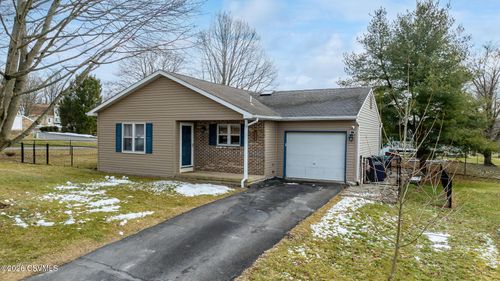 756 Wall St, Danville, PA, 17821-1825 | Card Image
