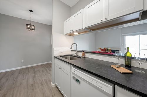 apt-2011-12166 Metric Blvd, Austin, TX, 78758-8609 | Card Image
