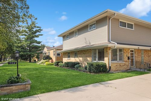 a-724 Barnsdale Rd, La Grange Park, IL, 60526-1633 | Card Image