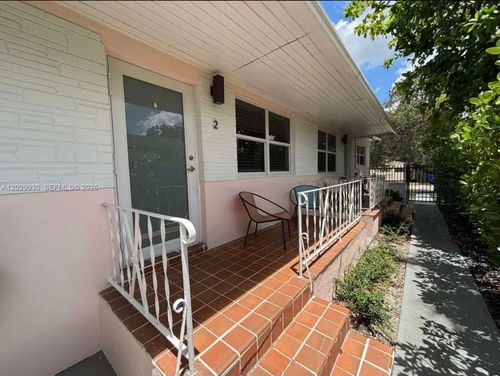 2-424 Ne 64th St, Miami, FL, 33138-6159 | Card Image