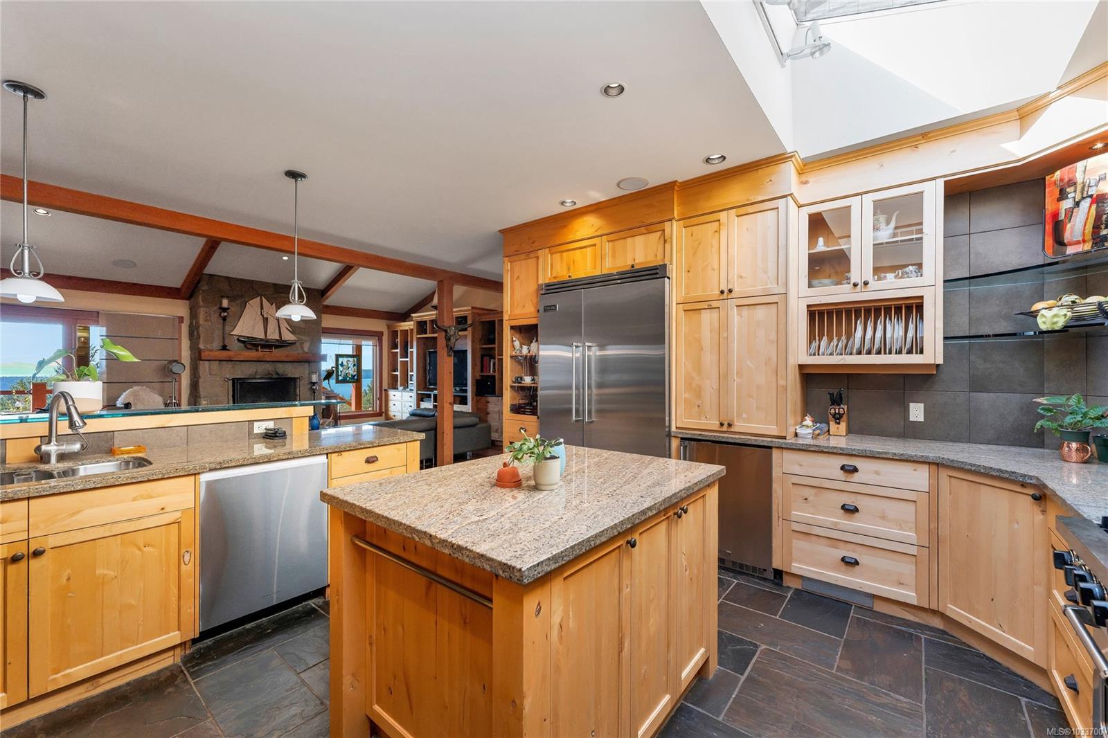Residential in Salt Spring 4