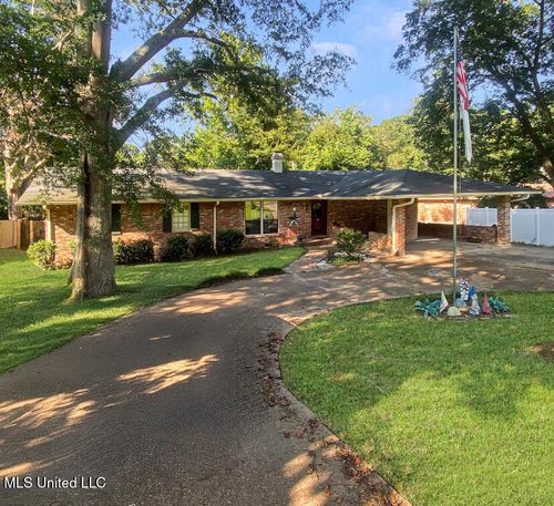 3714 N Hills St, Meridian, MS, 39305-2507 | Card Image