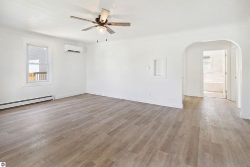 158 River Trail Drive, Bay City, MI, 48706 | Card Image