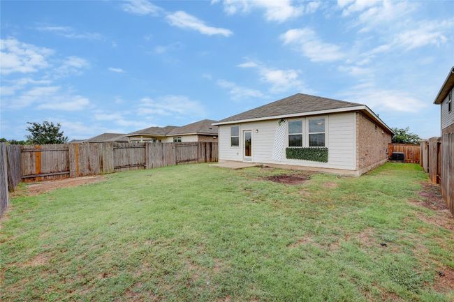 Fenced yard | Image 19