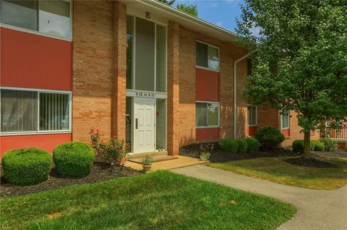 apt-b30-65 Darlington Rd, Beaver Falls, PA, 15010-3063 | Card Image