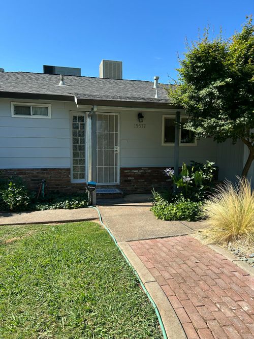 19577 Medo Vale Ln, Redding, CA, 96002-4442 | Card Image